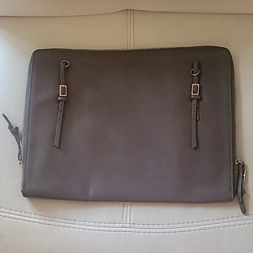 ZARA WOMAN Leather iPad Case
